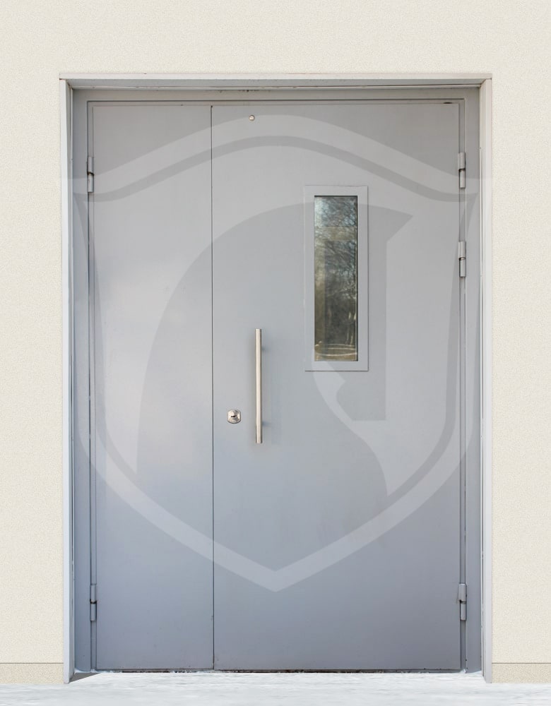 Дверь стальная, замкнутая коробка