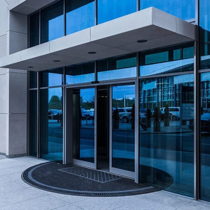 Двери для торговых центров