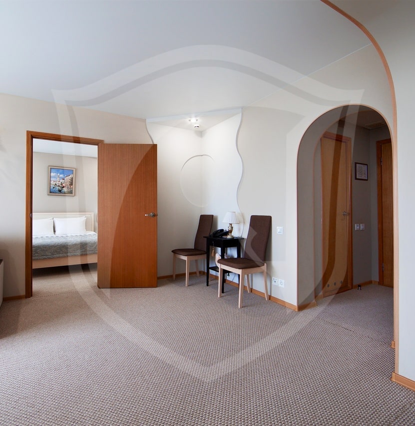 Двери для гостиниц