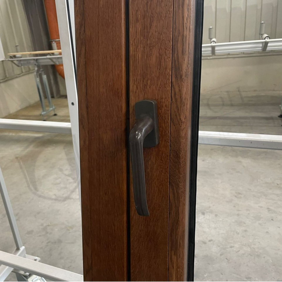 Алюмо деревянное окно в спб от производителя